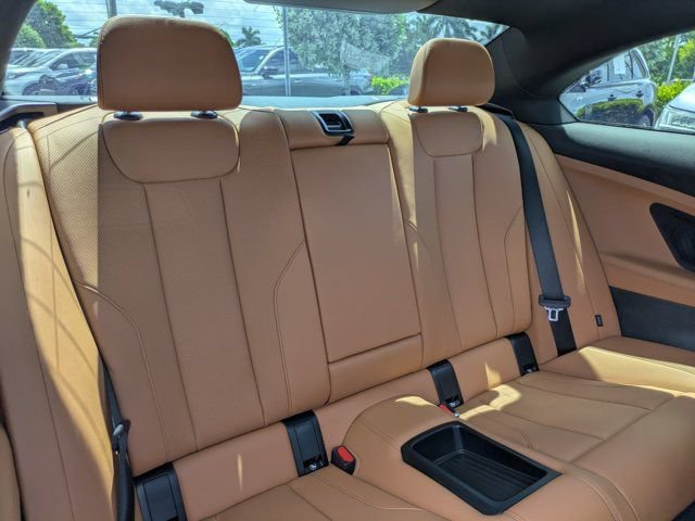 Used 2025 BMW 230i Coupe w/ Convenience Package RWD image 13