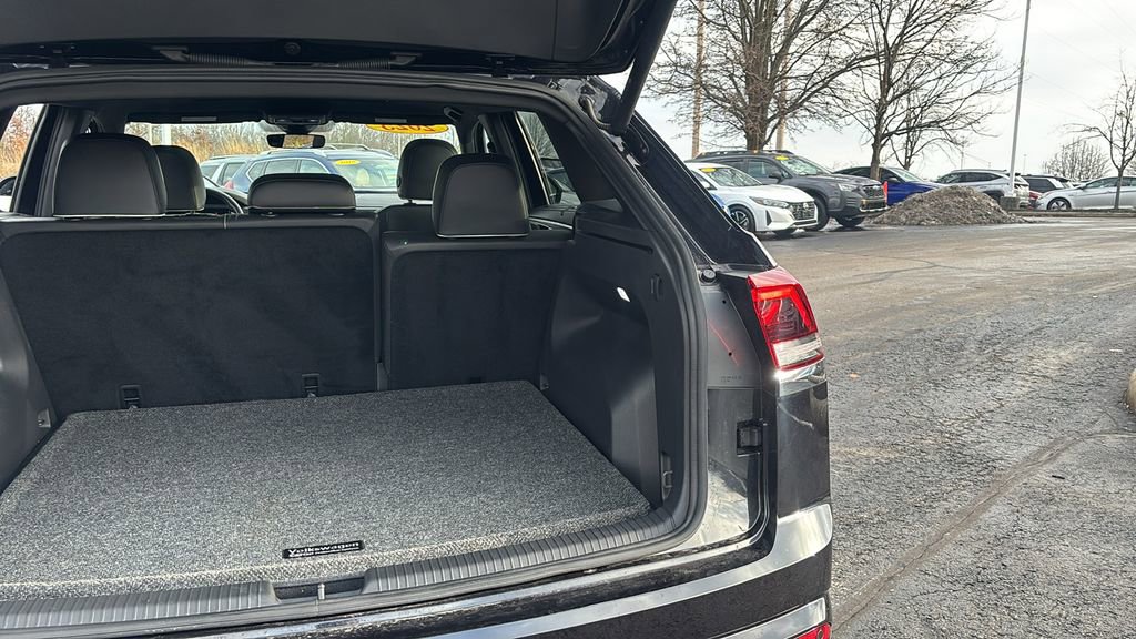Used 2025 Volkswagen Atlas Cross Sport SEL Premium R-Line image 34