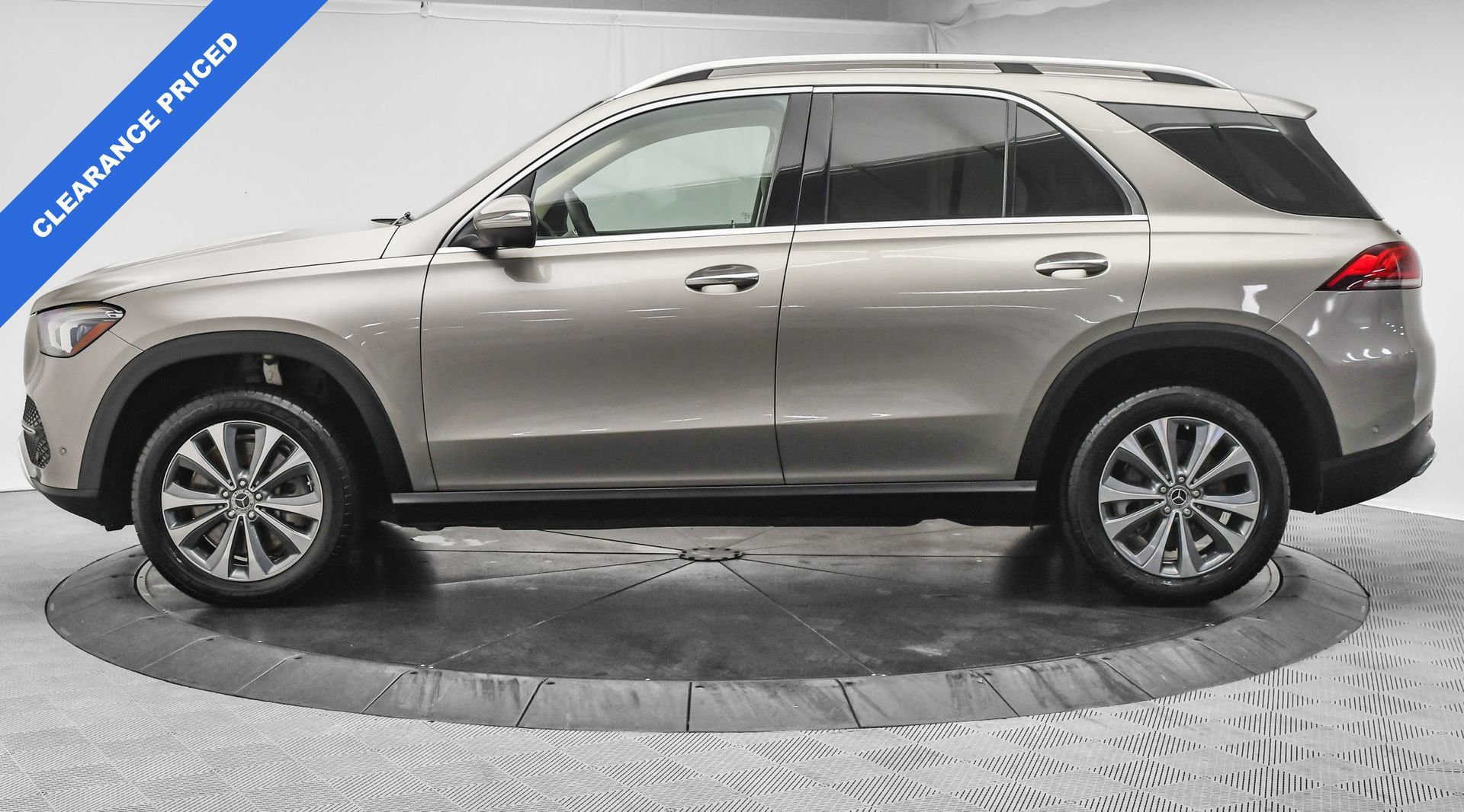 Used 2020 Mercedes-Benz GLE 450 4MATIC image 4