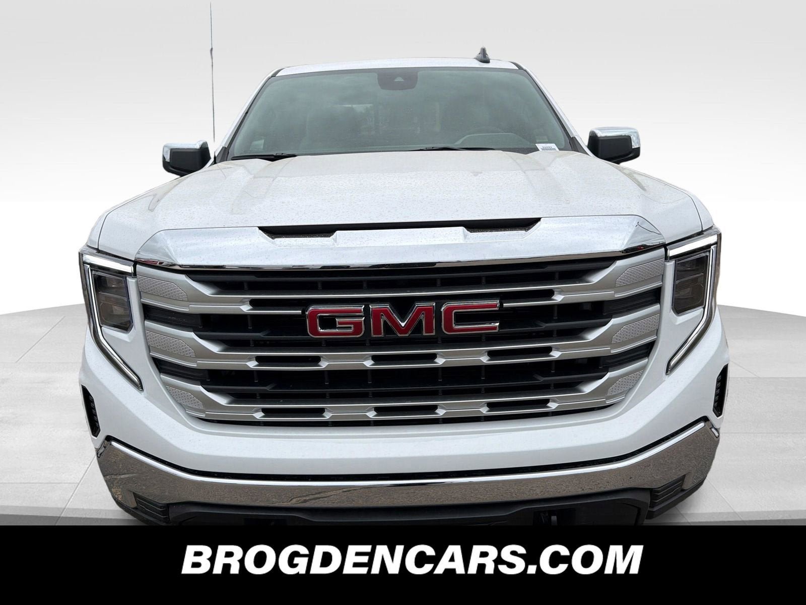 New 2026 GMC Sierra 1500 SLE AWD/4WD image 8