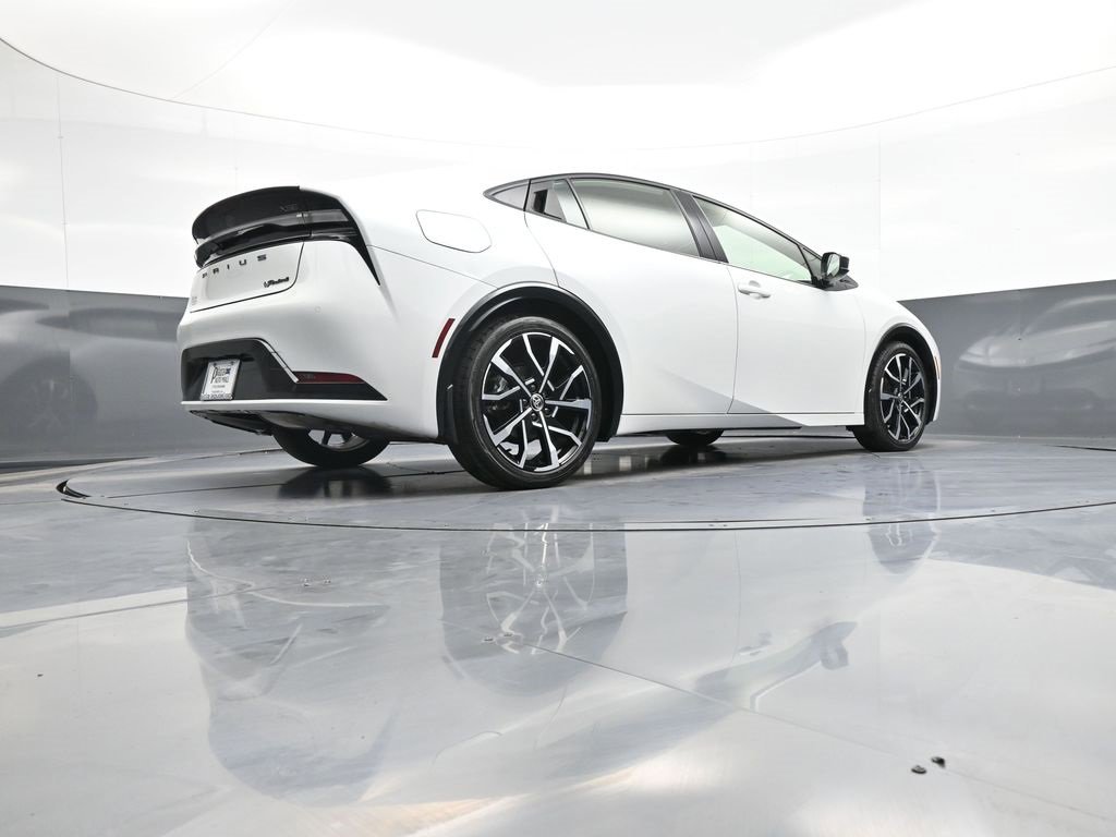 Used 2024 Toyota Prius Prime image 29