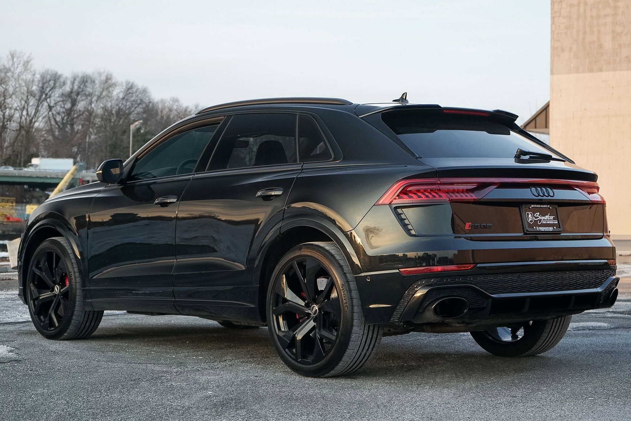 Used 2022 Audi RS Q8 w/ Black Optic Package AWD/4WD image 3