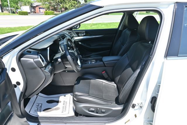 Used 2023 Nissan Maxima SL FWD image 27