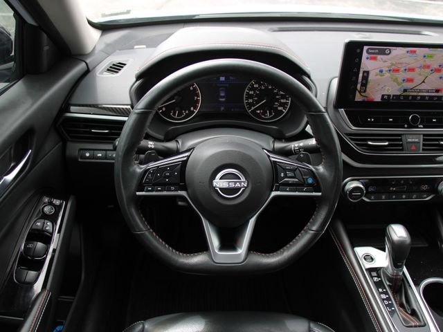 Certified 2024 Nissan Altima 2.0 SR FWD image 17