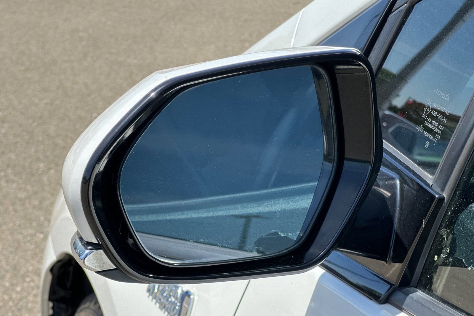 Used 2019 Toyota Prius Prime Premium FWD image 53