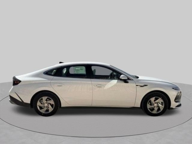 New 2026 Hyundai Sonata SE FWD image 10