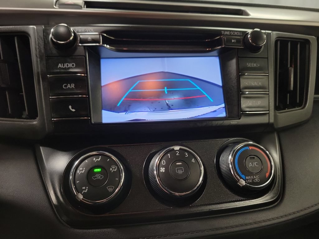 Used 2018 Toyota RAV4 LE w/ All Weather Liner Package FWD image 21