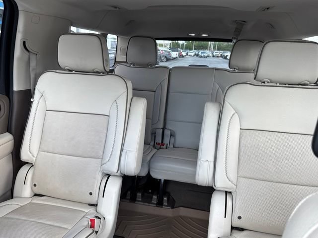 Used 2023 GMC Yukon XL Denali AWD/4WD image 34