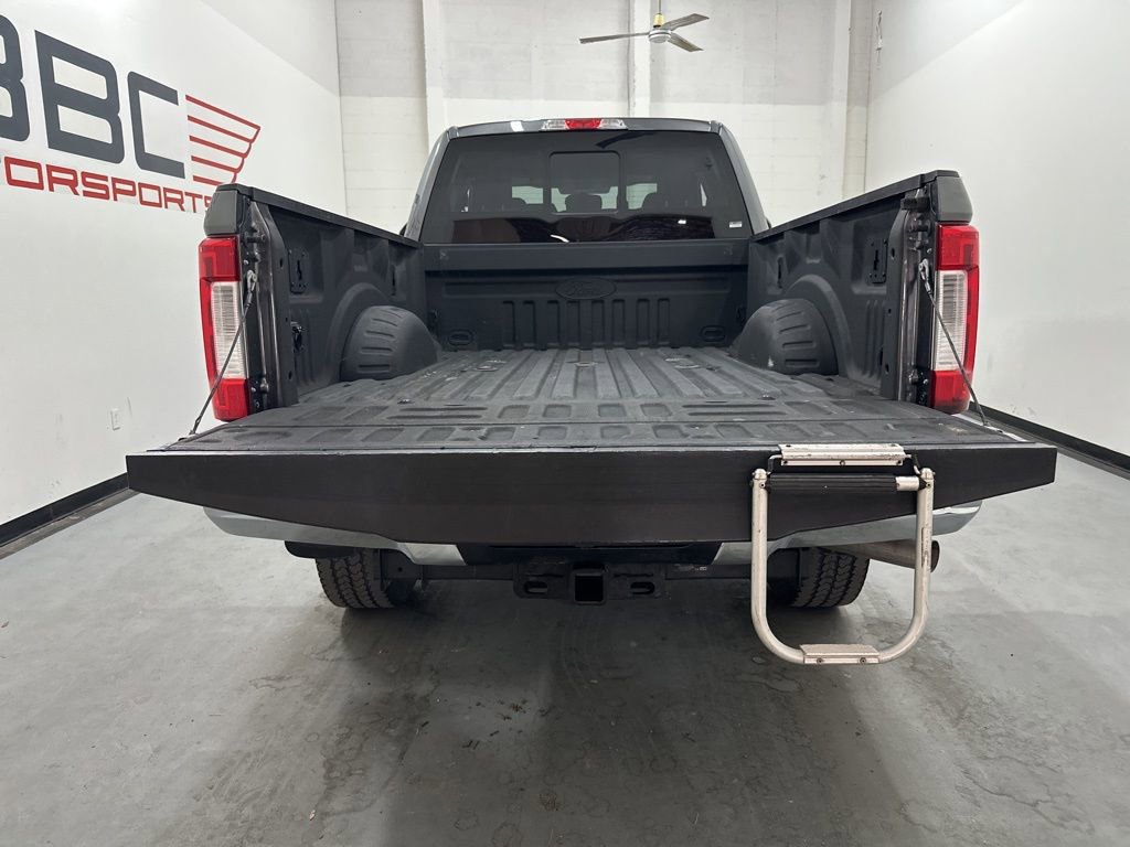Used 2017 Ford F250 XLT w/ XLT Value Package image 9
