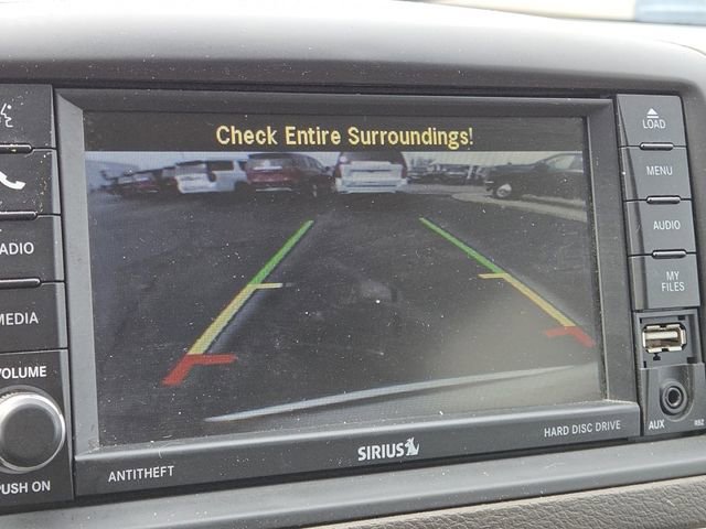 Used 2015 Chrysler Town & Country Touring FWD image 3
