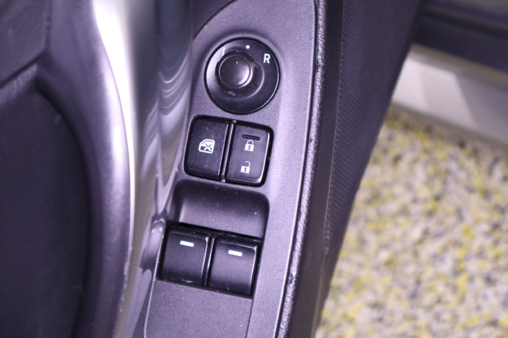 Used 2017 FIAT 124 Spider Classica RWD image 33