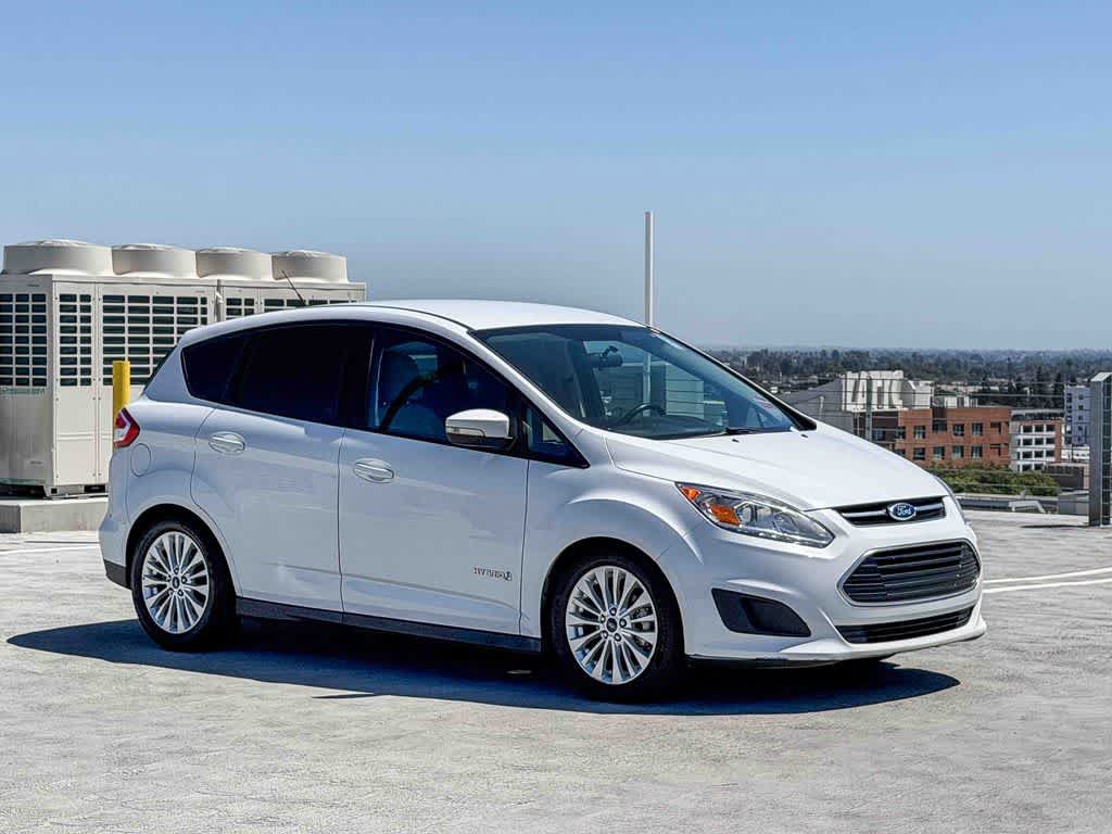 Used 2017 Ford C-MAX SE w/ Cargo Management Package FWD image 3