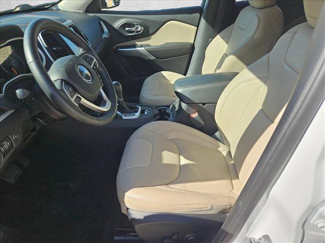 Used 2018 Jeep Cherokee Limited w/ Technology Group image 13