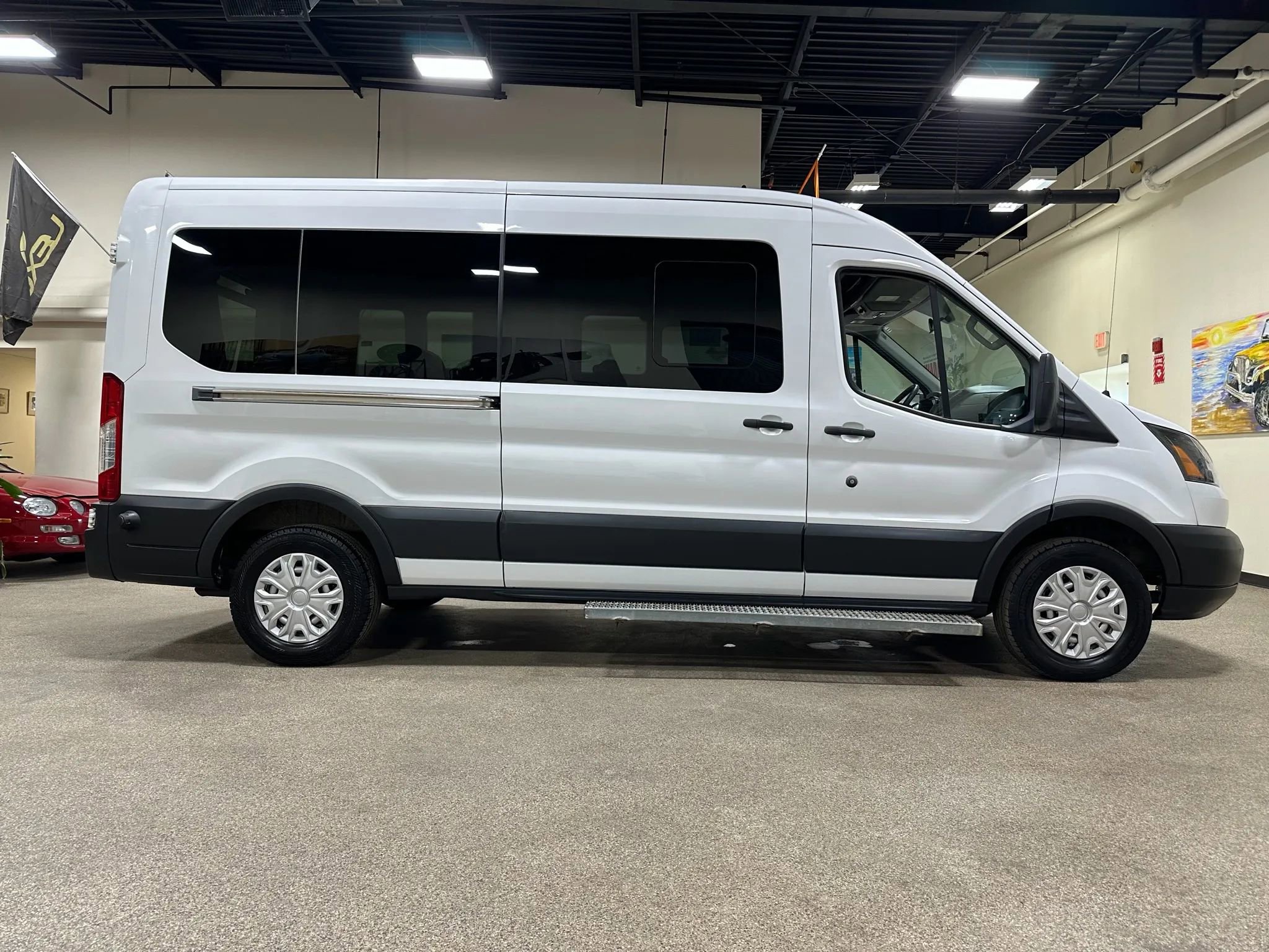 Used 2015 Ford Transit 250 148 Medium Roof RWD image 8