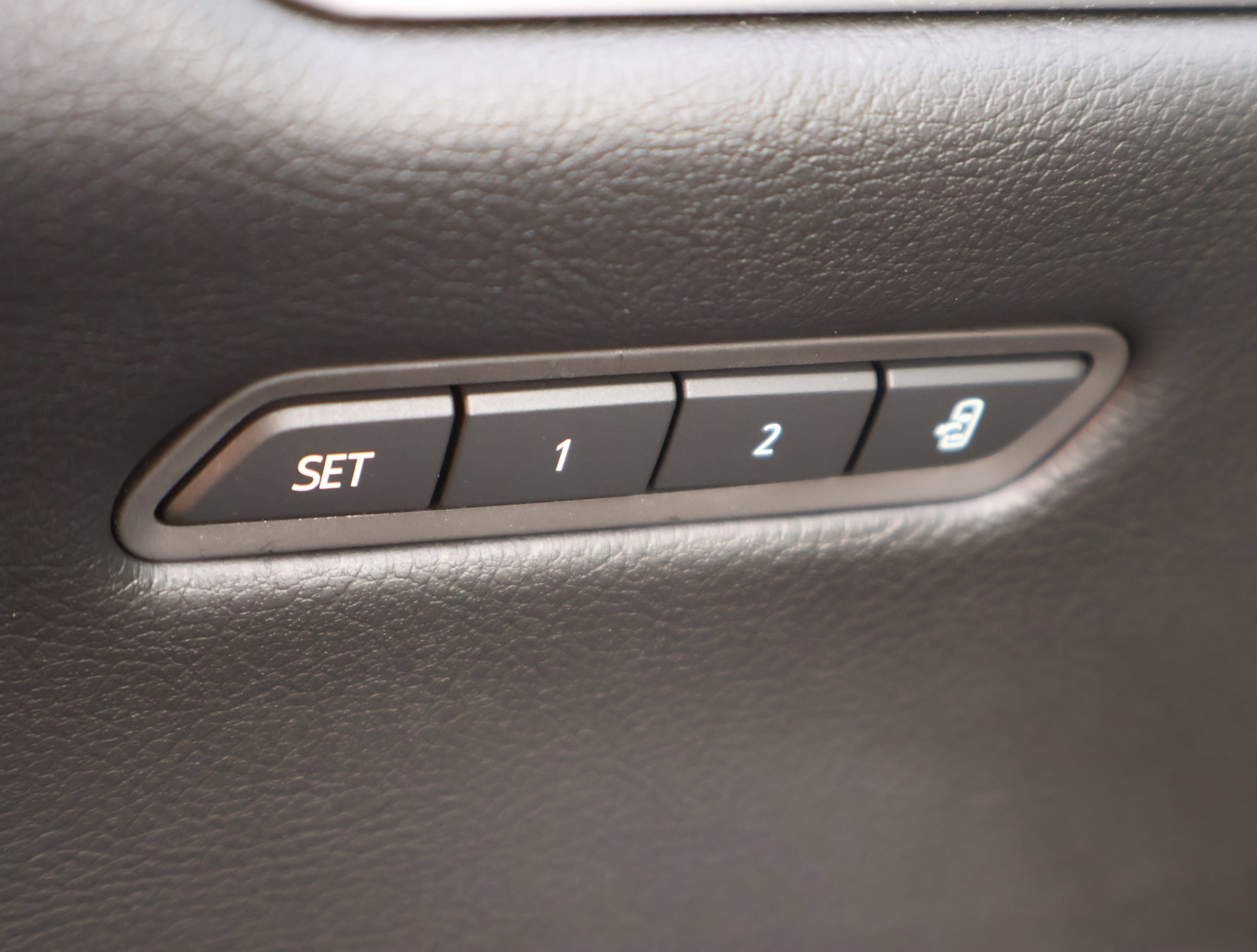 Used 2021 Cadillac XT5 Premium Luxury image 9