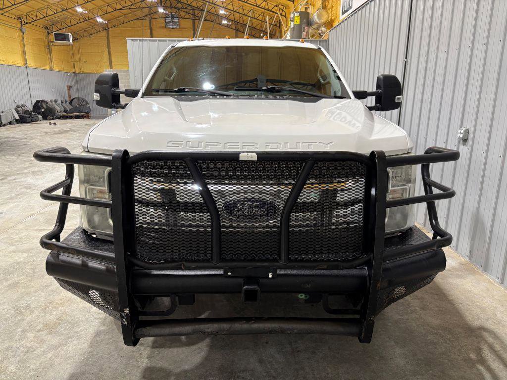 Used 2017 Ford F350 XLT image 7