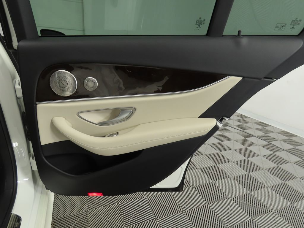 Used 2023 Mercedes-Benz E 350 Sedan image 26