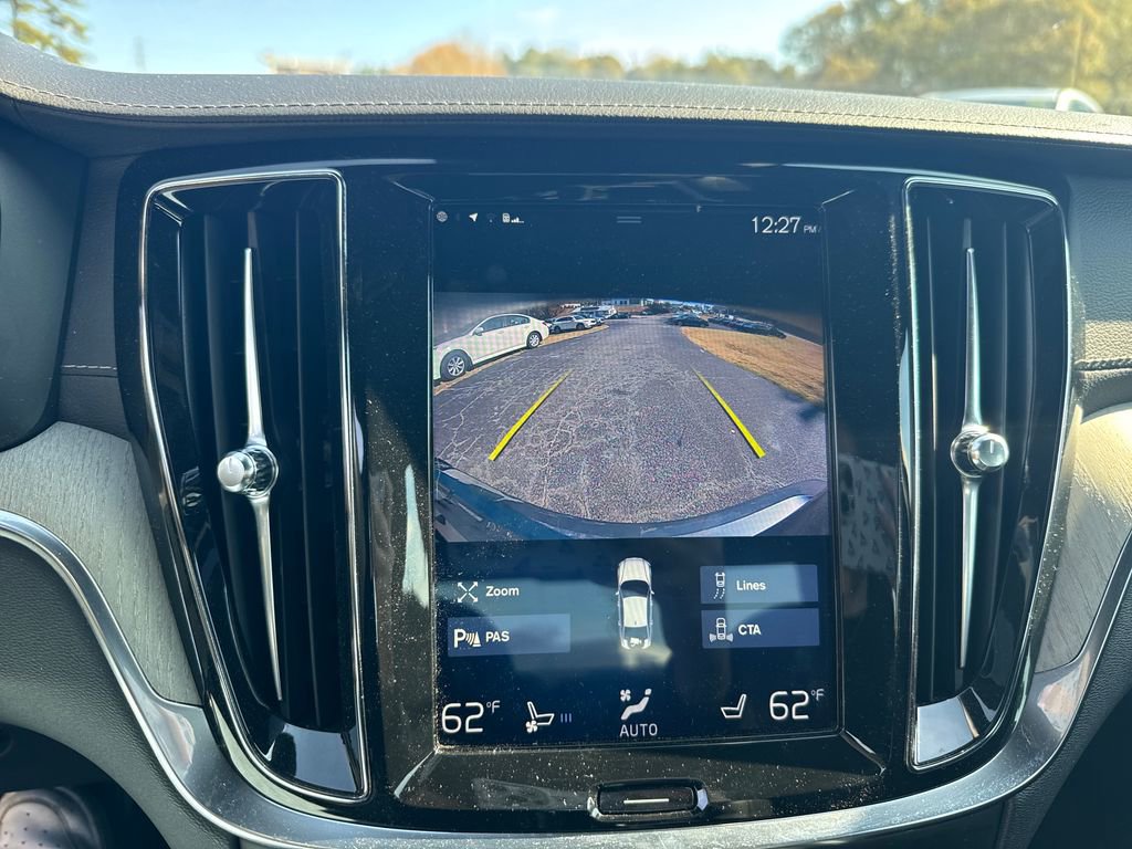 Used 2020 Volvo S60 T5 Inscription image 25