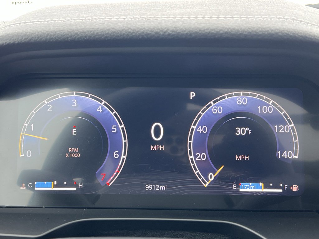 Used 2024 Jeep Grand Cherokee Limited w/ Black Appearance Package image 32