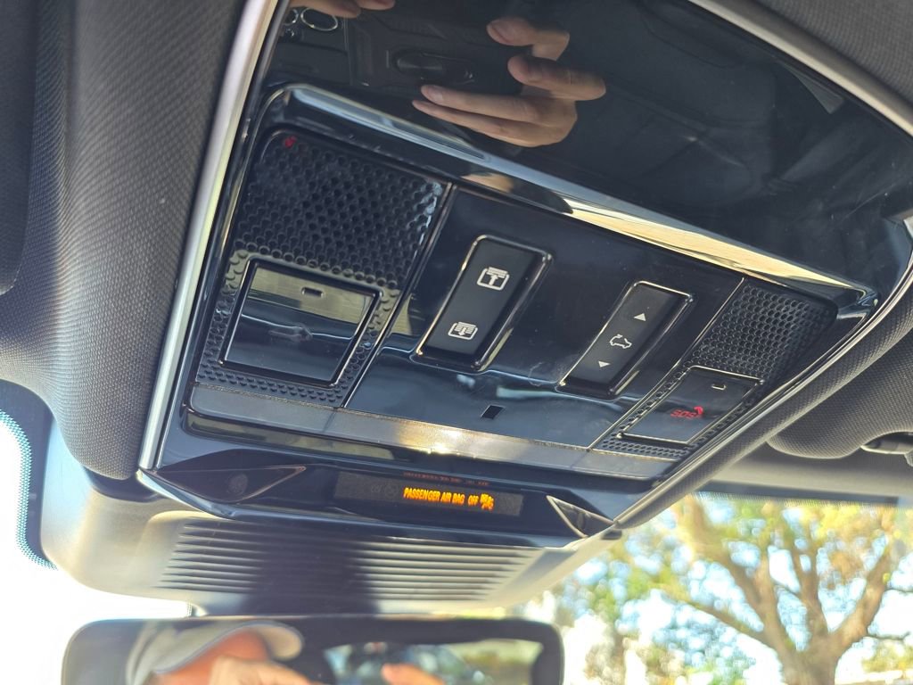 Used 2024 Land Rover Range Rover Sport Dynamic SE image 28