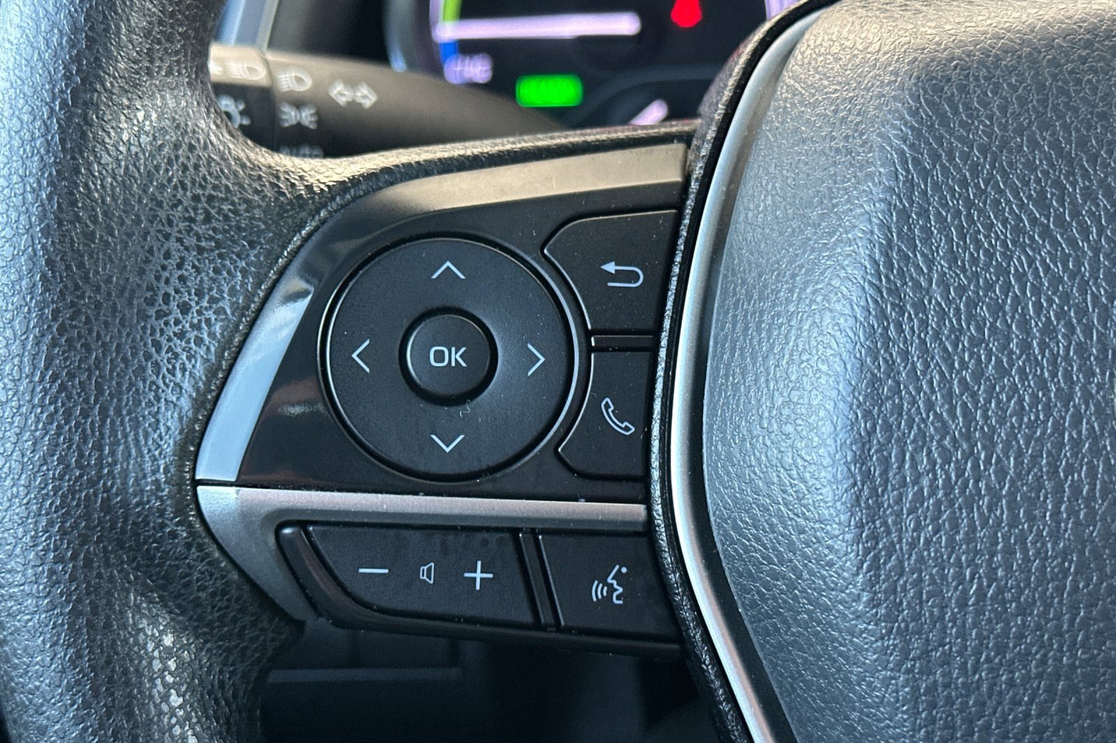 Used 2023 Toyota Camry LE image 30