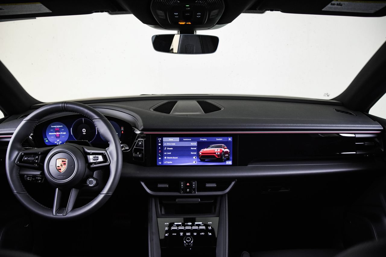 New 2026 Porsche Macan Electric RWD image 25