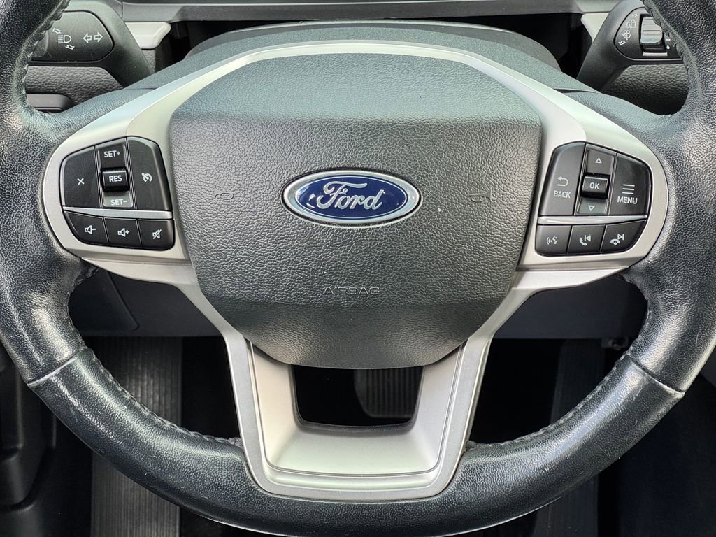 Used 2023 Ford Explorer XLT w/ Equipment Group 202A AWD/4WD image 23