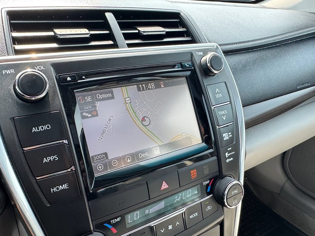 Used 2015 Toyota Camry XLE w/ Moonroof Package FWD image 27