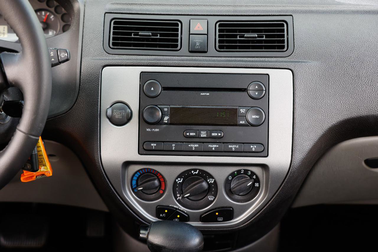 Used 2007 Ford Focus S image 33