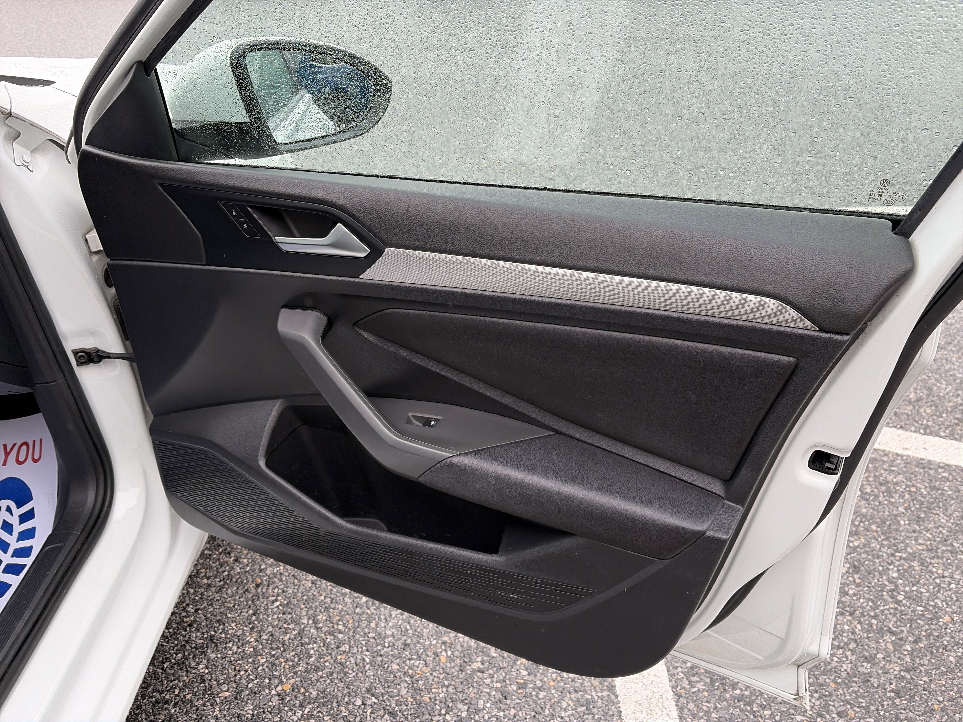 Used 2019 Volkswagen Jetta S w/ Driver Assistance Package image 18