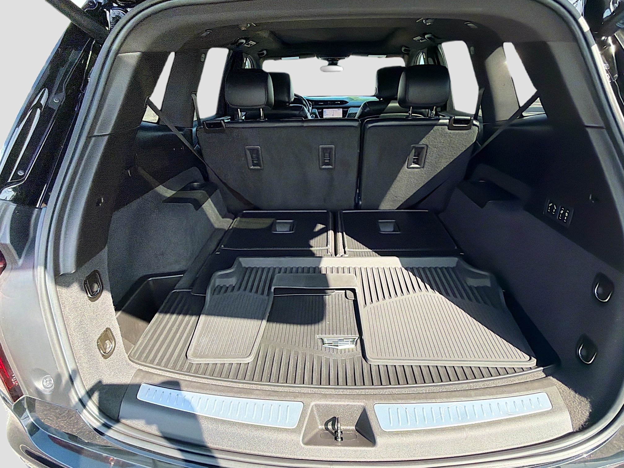 Used 2024 Cadillac XT6 Premium Luxury FWD image 27