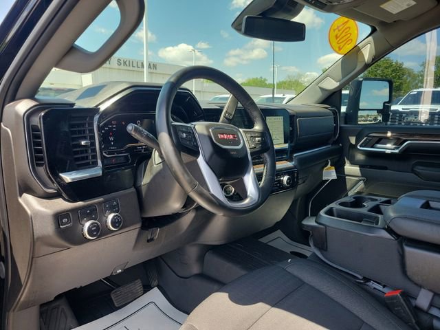 Used 2024 GMC Sierra 2500 SLE w/ SLE Value Package; AWD/4WD image 16
