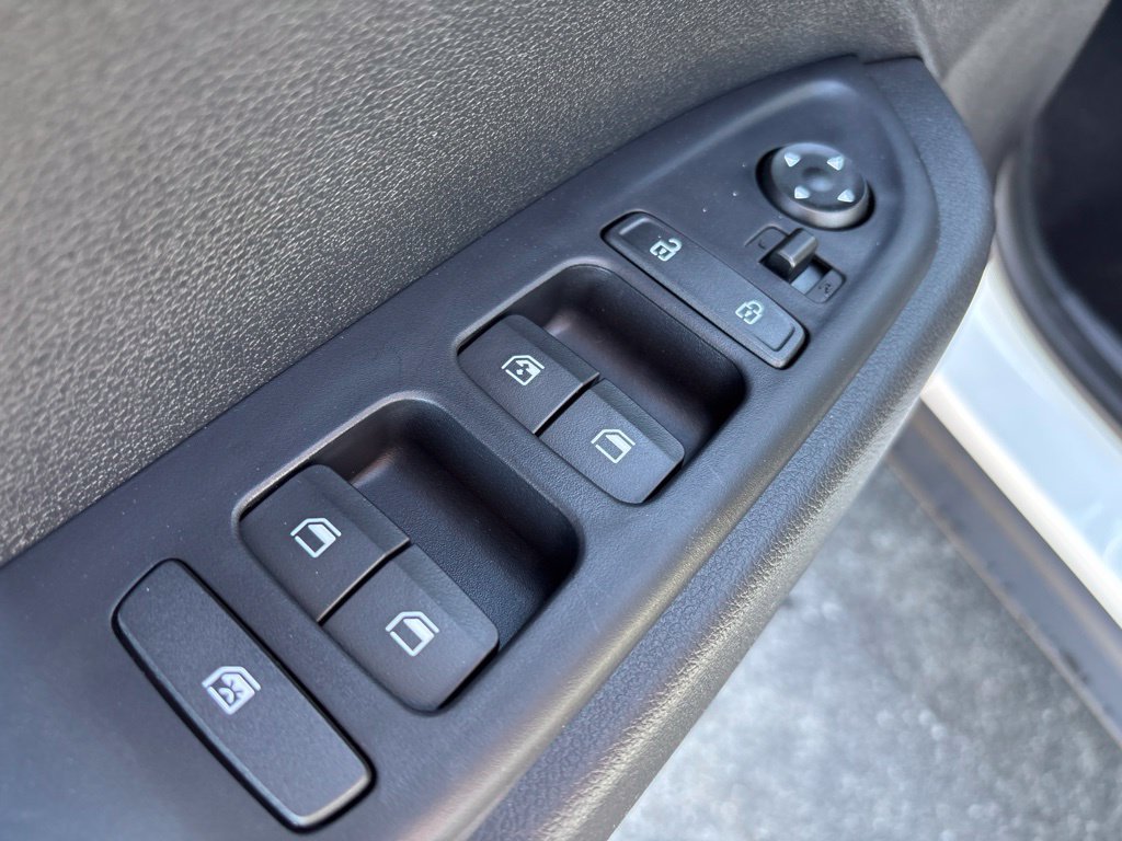New 2026 Hyundai Venue SEL FWD image 18