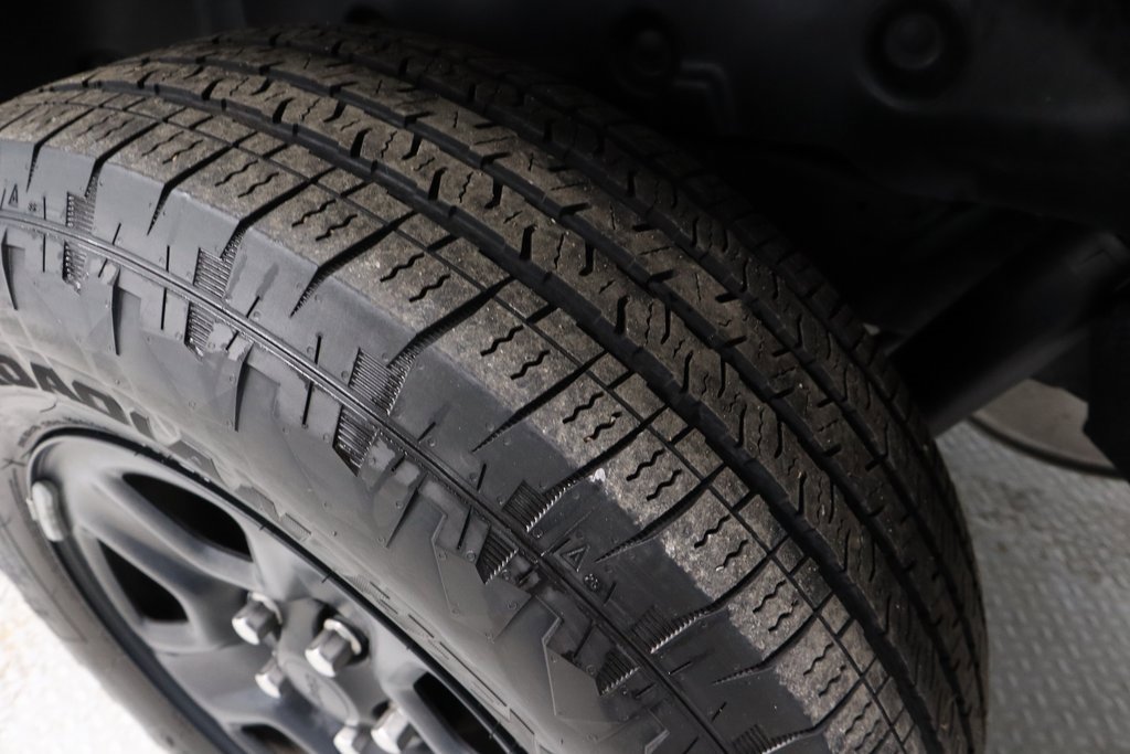 Used 2024 Jeep Wrangler Sport image 19