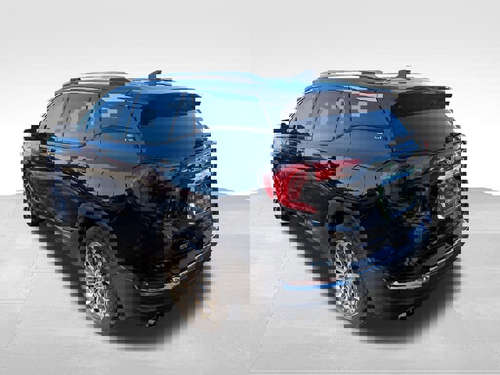 Used 2019 GMC Terrain SLT w/ Preferred Package image 3