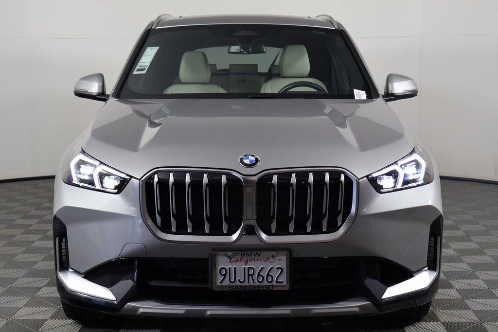 Used 2025 BMW X1 xDrive28i w/ Premium Package AWD/4WD image 2