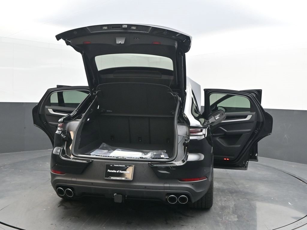 New 2026 Porsche Cayenne Coupe image 40