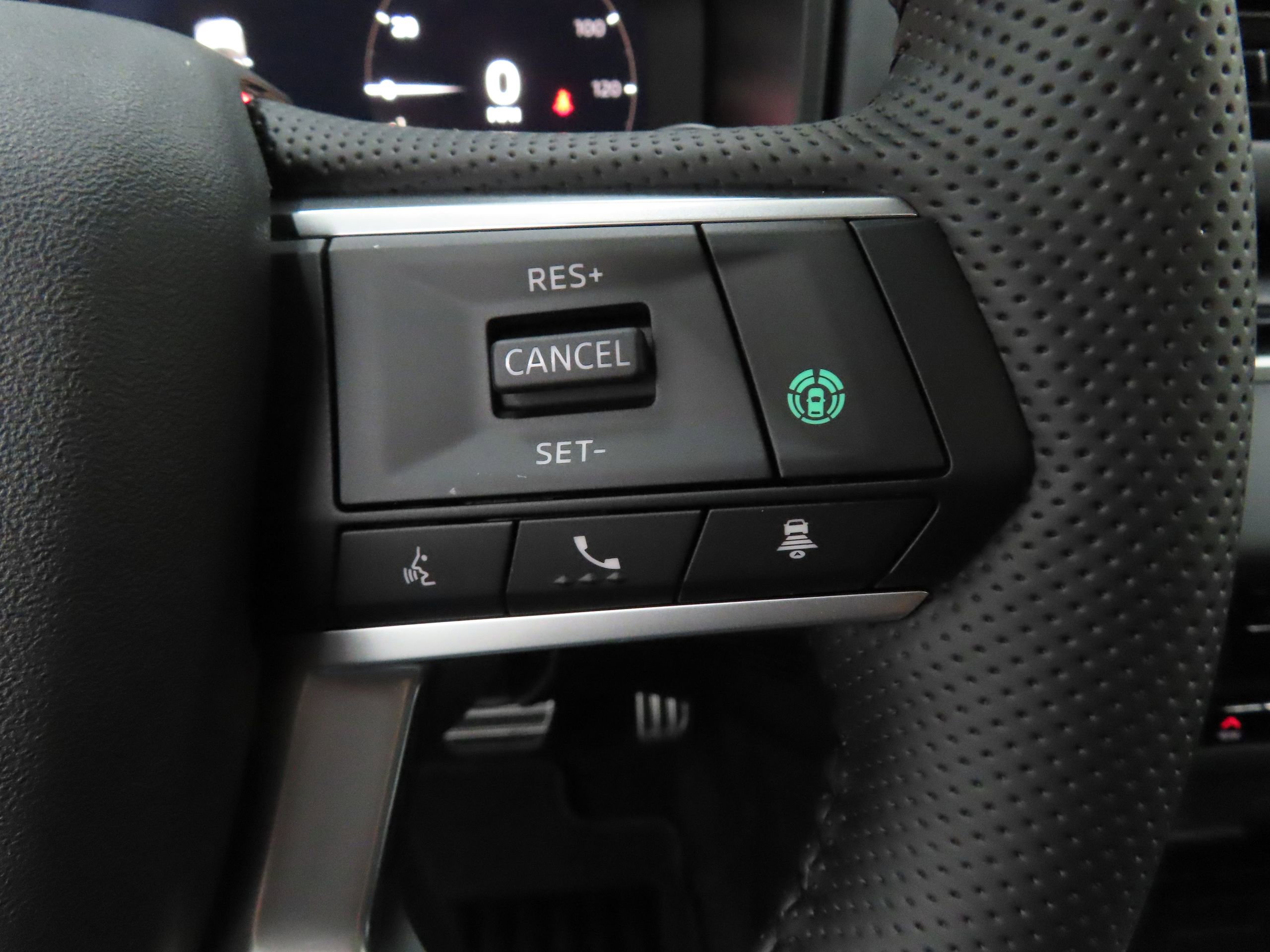 New 2026 Mitsubishi Outlander SEL FWD image 14