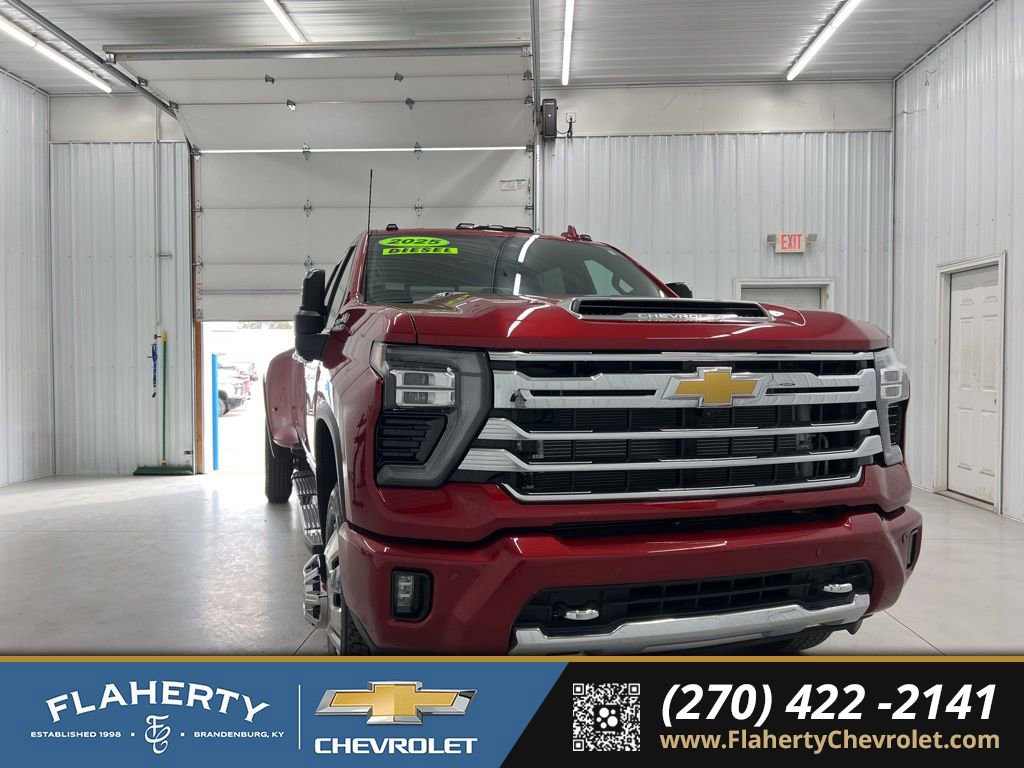 Used 2025 Chevrolet Silverado 3500 High Country w/ Technology Package image 1