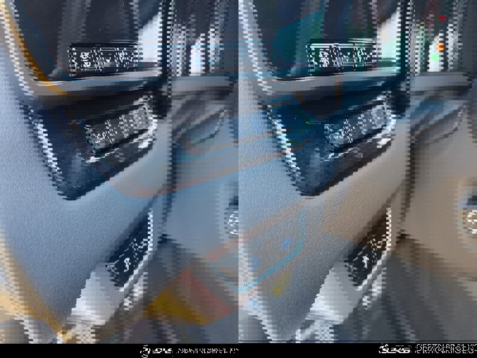 Certified 2023 Lexus RX 500h F Sport image 17