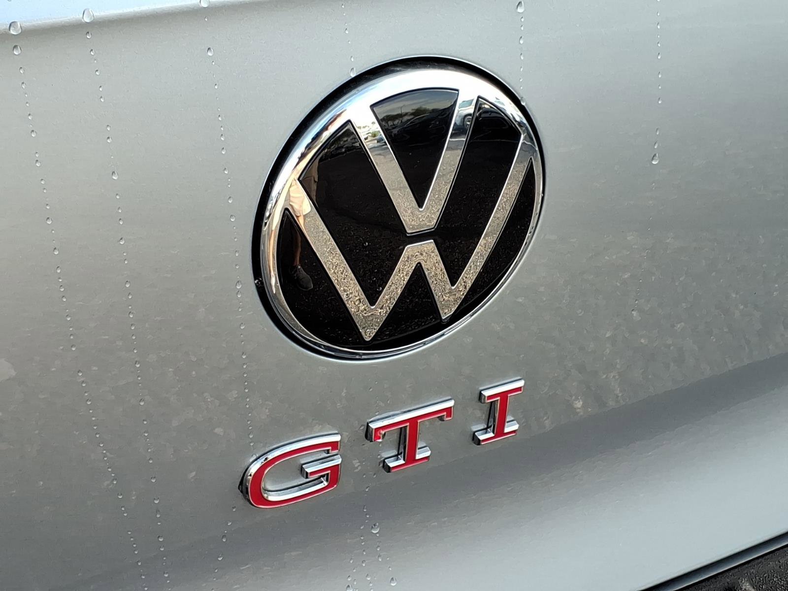 New 2026 Volkswagen GTI SE image 8