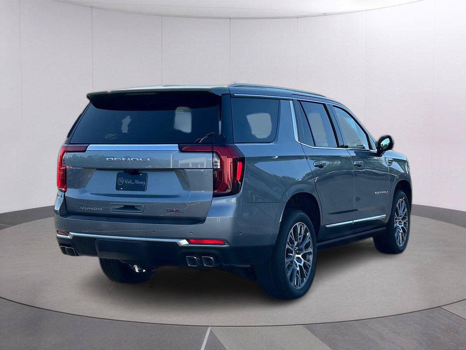 New 2026 GMC Yukon Denali w/ Denali Reserve Package AWD/4WD image 7