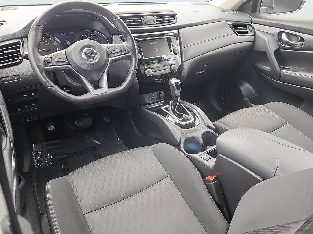 Used 2018 Nissan Rogue SV AWD/4WD image 7