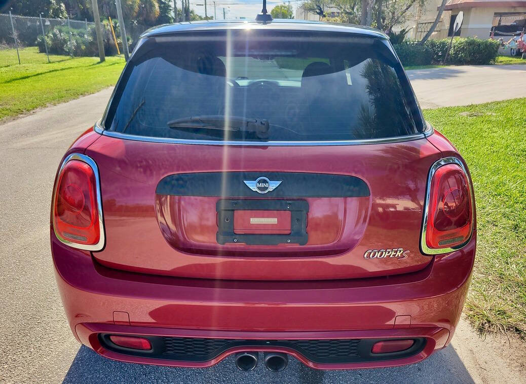 Used 2015 MINI Cooper S image 14