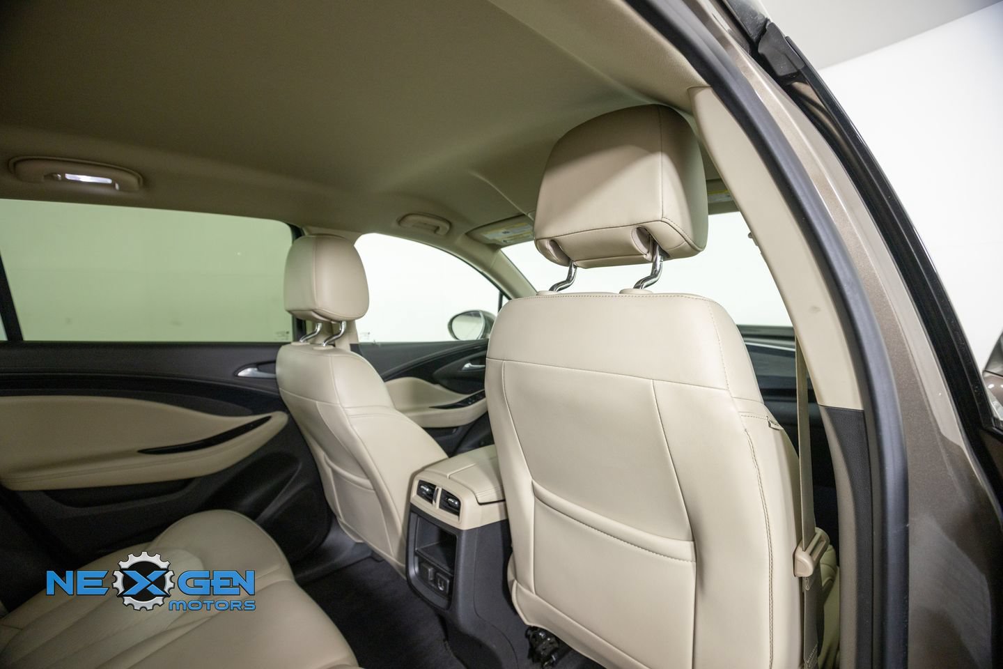 Used 2018 Buick Envision Preferred FWD image 33