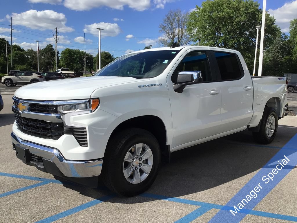 Used 2025 Chevrolet Silverado 1500 LT w/ Work Truck Package AWD/4WD image 12