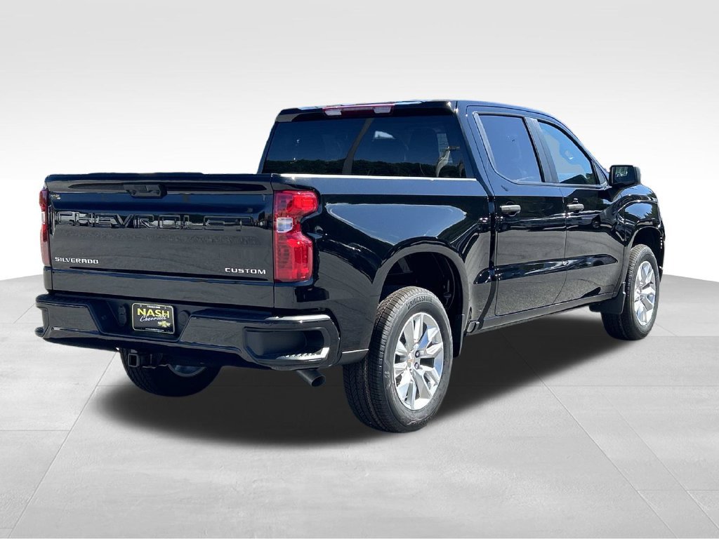 New 2026 Chevrolet Silverado 1500 Custom RWD image 3
