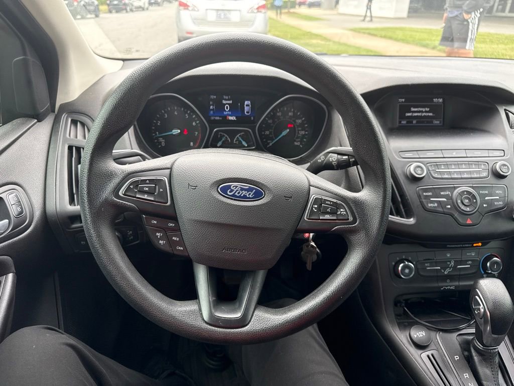 Used 2018 Ford Focus SE FWD image 15