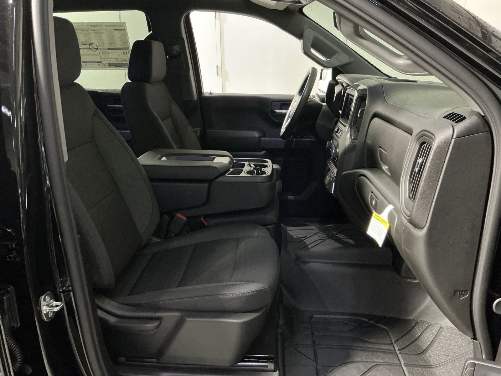 New 2026 Chevrolet Silverado 1500 Custom w/ Turbomax Blackout Package image 32