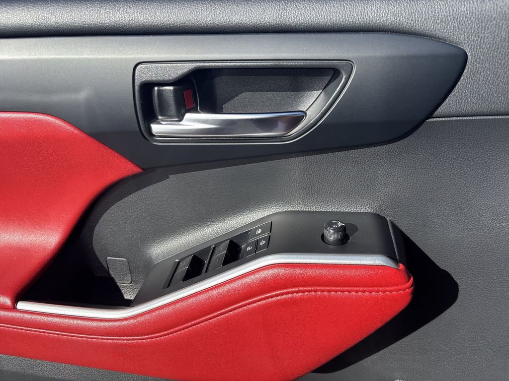 Used 2023 Toyota Highlander XSE image 24